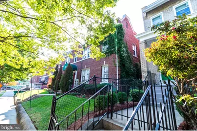 321 Adams Street NE, Washington, DC 20002 - Photo 3