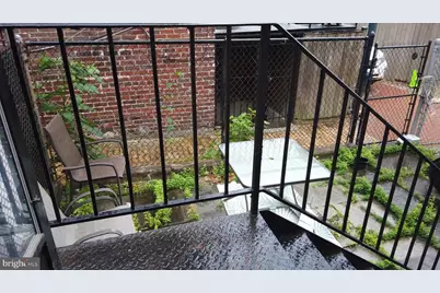 604 NE 9th Street NE, Washington, DC 20002 - Photo 11