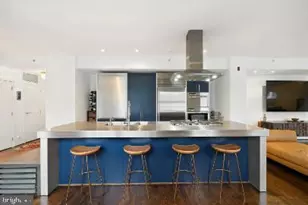 1124 10th St NW, Washington, DC 20001 - Photo 1