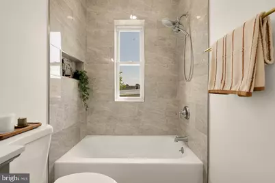 344 Elm Street NW, Washington, DC 20001 - Photo 29