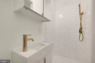 1817 8th St NW, Washington, DC 20001 - Photo 21