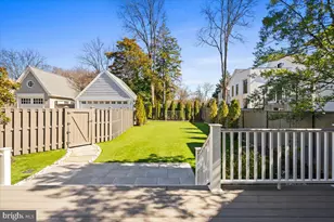 3213 Foxhall Rd NW, Washington, DC 20016 - Photo 33