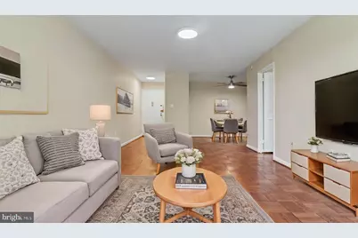 700 7th Street SW #711, Washington, DC 20024 - Photo 5