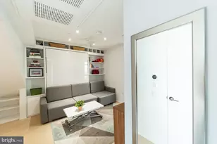 2422 17th St NW, Washington, DC 20009 - Photo 5