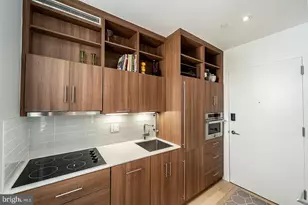 2422 17th St NW, Washington, DC 20009 - Photo 3