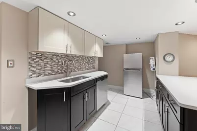 11 R Street NW #UNIT 2, Washington, DC 20001 - Photo 7