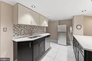11 R St NW, Washington, DC 20001 - Photo 7