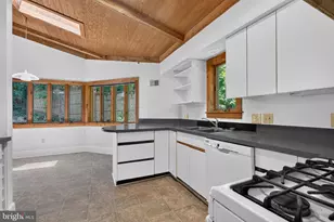 2963 Albemarle St NW, Washington, DC 20008 - Photo 15