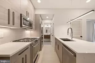 1471 Harvard St NW, Washington, DC 20009 - Photo 13