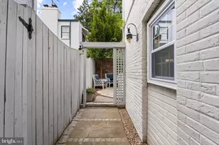 3421 O St NW, Washington, DC 20007 - Photo 25