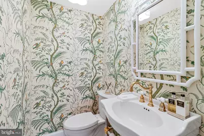 4607 Kenmore Drive NW, Washington, DC 20007 - Photo 9