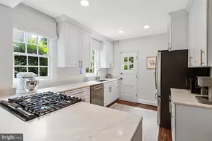 4607 Kenmore Dr NW, Washington, DC 20007 - Photo 11