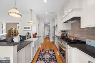 3808 Garfield St NW, Washington, DC 20007 - Photo 11