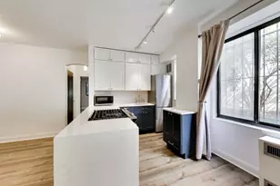 1 Scott Cir NW, Washington, DC 20036 - Photo 7