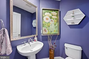 909 3rd Pl SE, Washington, DC 20003 - Photo 5