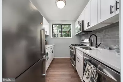 305 C Street NE #104, Washington, DC 20002 - Photo 11