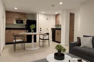 1009 NW Irving Street NW, Washington, DC 20010 - Photo 27