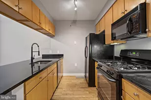 1117 10th St NW, Washington, DC 20001 - Photo 7
