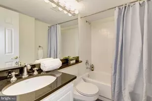 1619 R St NW, Washington, DC 20009 - Photo 11
