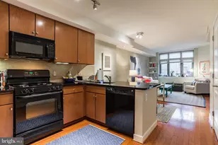 1117 10th St NW, Washington, DC 20001 - Photo 1