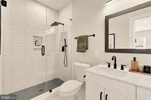 2606 41st St NW, Washington, DC 20007 - Photo 11