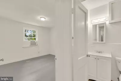 1105 16th Street NE, Washington, DC 20002 - Photo 9