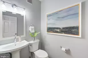 1666 Beekman Pl NW, Washington, DC 20009 - Photo 21