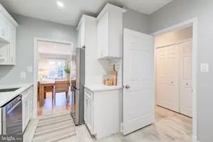 1666 Beekman Pl NW, Washington, DC 20009 - Photo 15