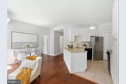 955 26th Street NW #309, Washington, DC 20037 - Photo 3