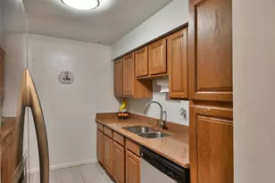 3481 Summit Ct NE, Washington, DC 20018 - Photo 15