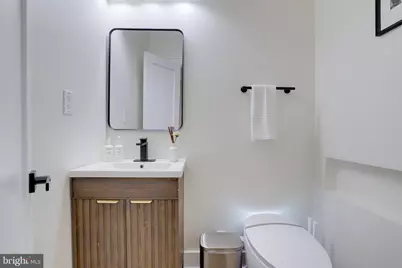 1404 Massachusetts Avenue SE, Washington, DC 20003 - Photo 17