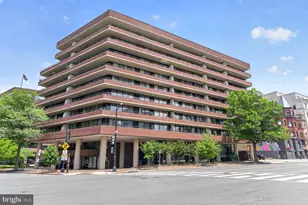 2555 Pennsylvania Ave NW, Washington, DC 20037 - Photo 1