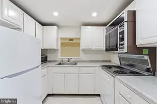 1416 21st St NW, Washington, DC 20036 - Photo 13