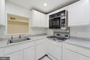 1416 21st St NW, Washington, DC 20036 - Photo 11