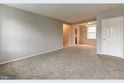 3940 Langley Court NW #C633, Washington, DC 20016 - Photo 9