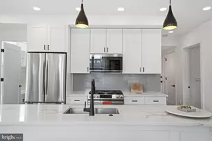646 Newton Pl NW, Washington, DC 20010 - Photo 7