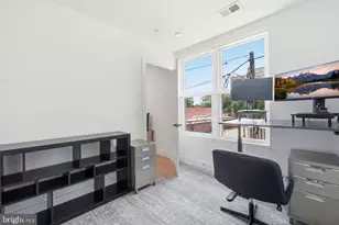 646 Newton Pl NW, Washington, DC 20010 - Photo 17