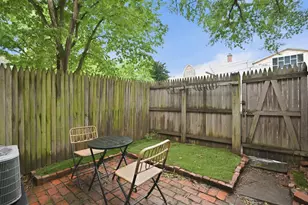 6 Snows Ct NW, Washington, DC 20037 - Photo 17