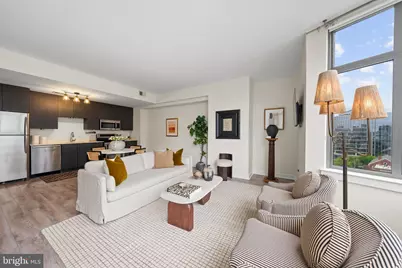 460 New York NW #802, Washington, DC 20001 - Photo 3