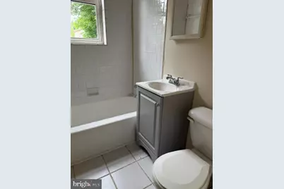 1014 NE 48th Place NE #4, Washington, DC 20019 - Photo 3