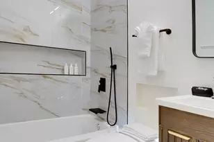 1404 Massachusetts Ave SE, Washington, DC 20003 - Photo 29