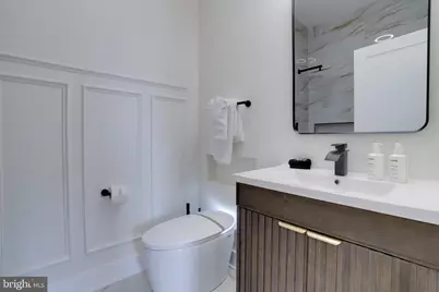 1404 Massachusetts Avenue SE, Washington, DC 20003 - Photo 23