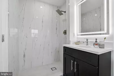 402 Woodcrest Drive SE, Washington, DC 20032 - Photo 27
