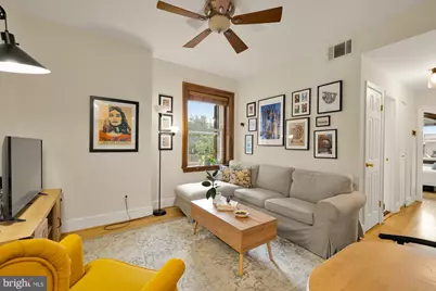 3060 16th Street NW #102, Washington, DC 20009 - Photo 3