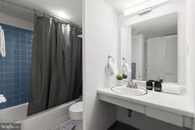 922 24th Street NW #220, Washington, DC 20037 - Photo 7