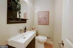 710 Kenyon St NW, Washington, DC 20010 - Photo 23