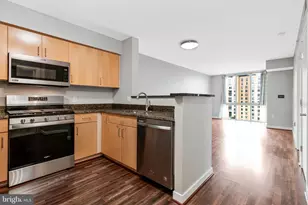 1000 New Jersey Ave SE, Washington, DC 20003 - Photo 3