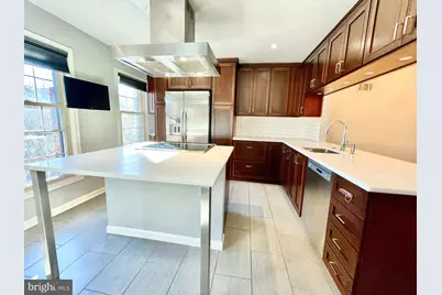 1228 C Street SE, Washington, DC 20003 - Photo 3