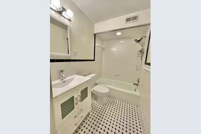 1228 C Street SE, Washington, DC 20003 - Photo 15