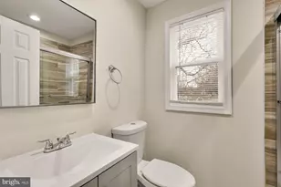 4131 Hunt Pl NE, Washington, DC 20019 - Photo 7